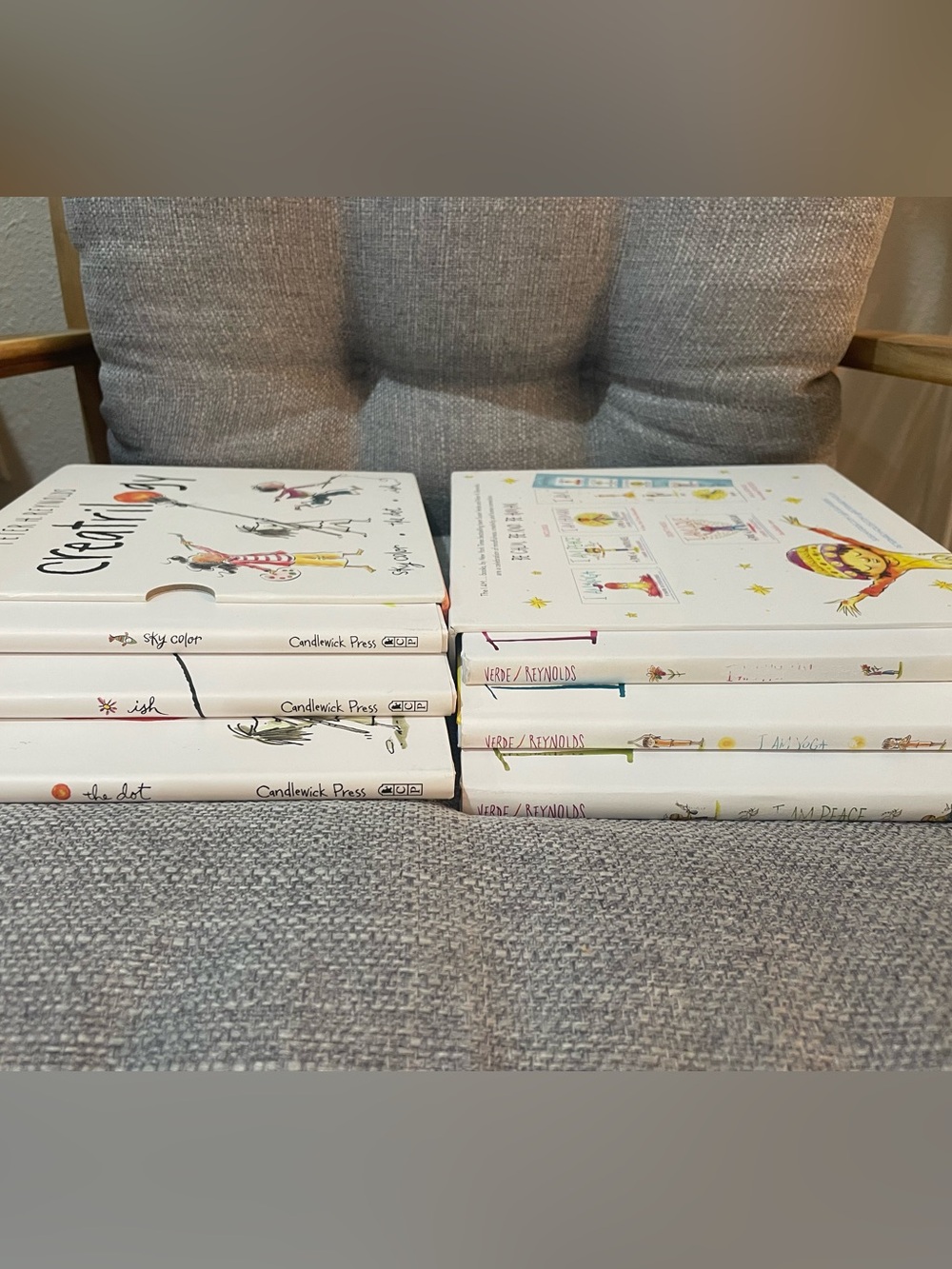 Peter Reynolds Boxed Set 6 Books Hardcover like new!